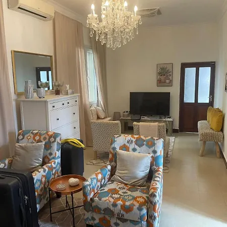 A Cozy 2 Bedroom Apartment In Stone Town